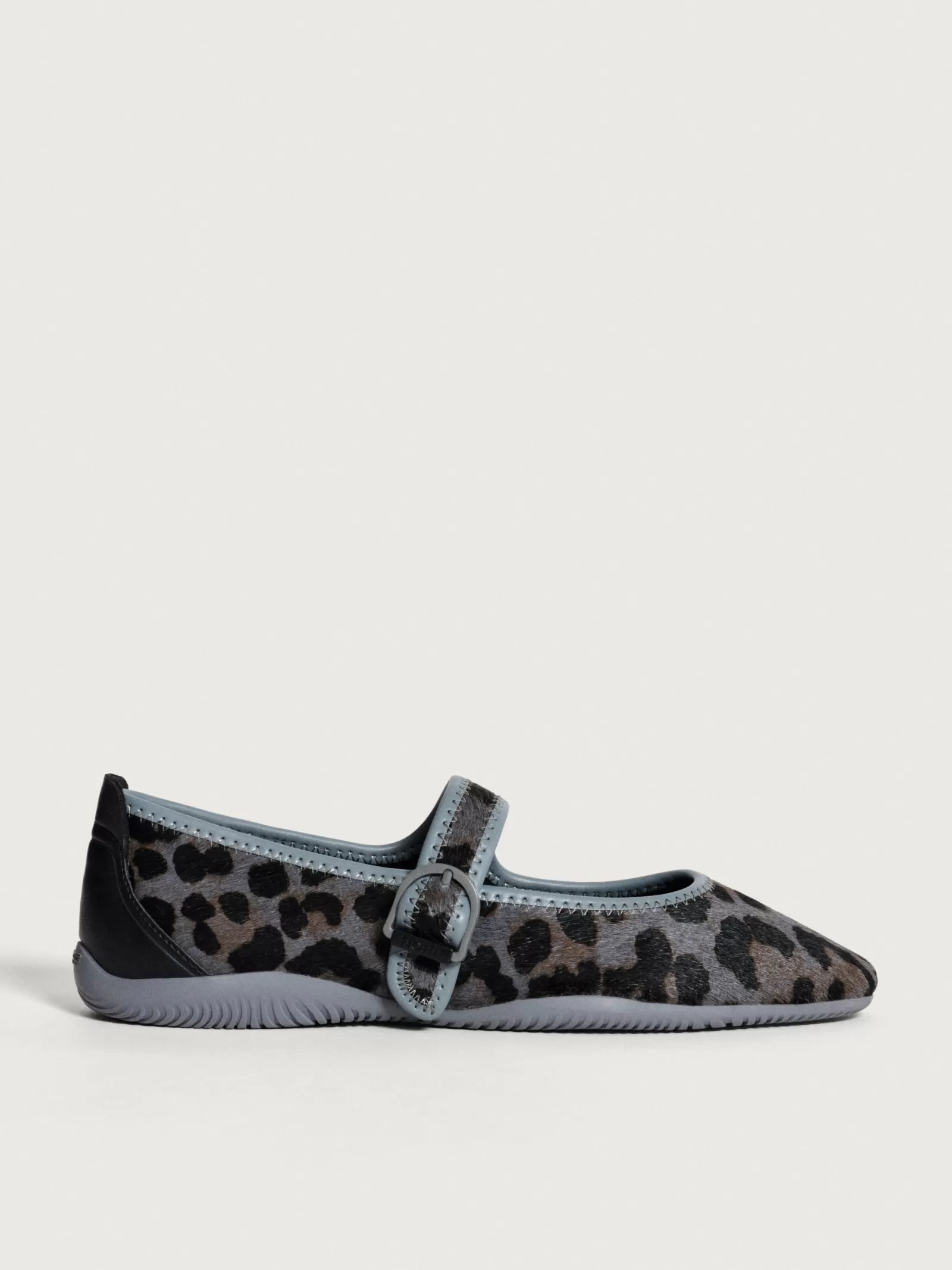 HOFF MARY JANE SCALA ANIMAL PRINT GRIS^Mujer Zapato Plano