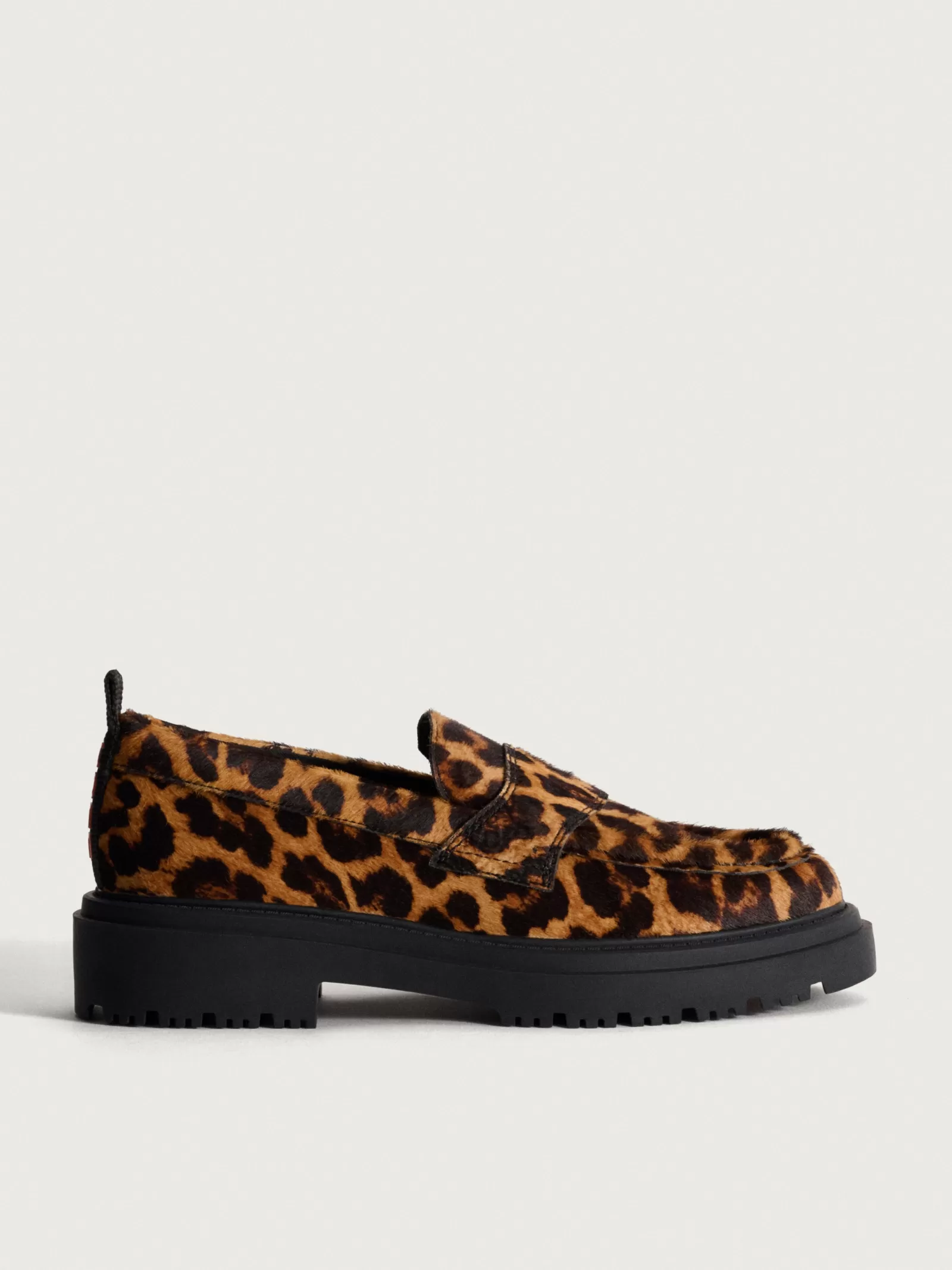 HOFF MOCASÍN SCHOOL ANIMAL PRINT MARRÓN^Mujer Zapato Plano